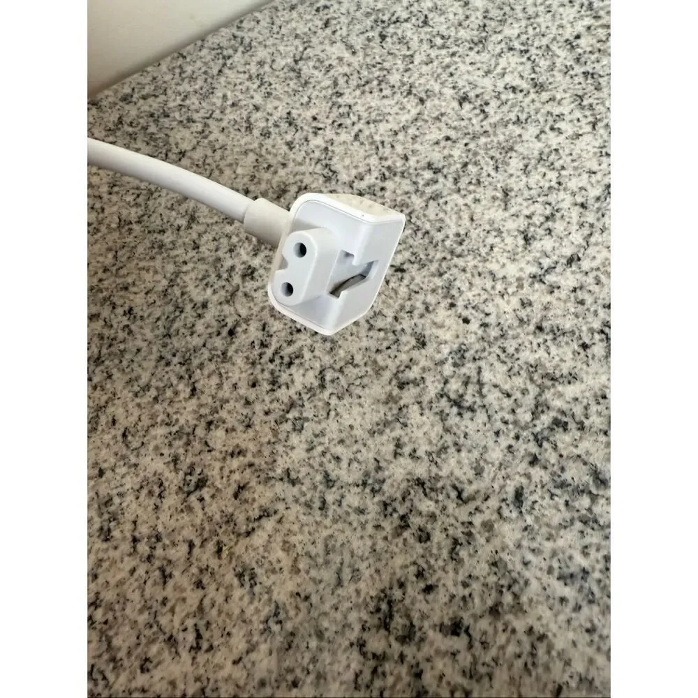 Apple Power Adapter Extension Cord 6.5 ft Genuine OEM MacBook MacBook Pro MacBoo